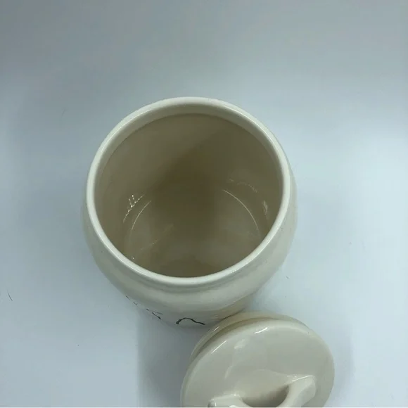 ‼️SALE‼️✨HP✨RAE DUNN ‘Tea’ Canister, Large, Ceramic, Flat Top, Long Letter - Picture 3 of 9